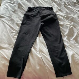 Cropped black leggings